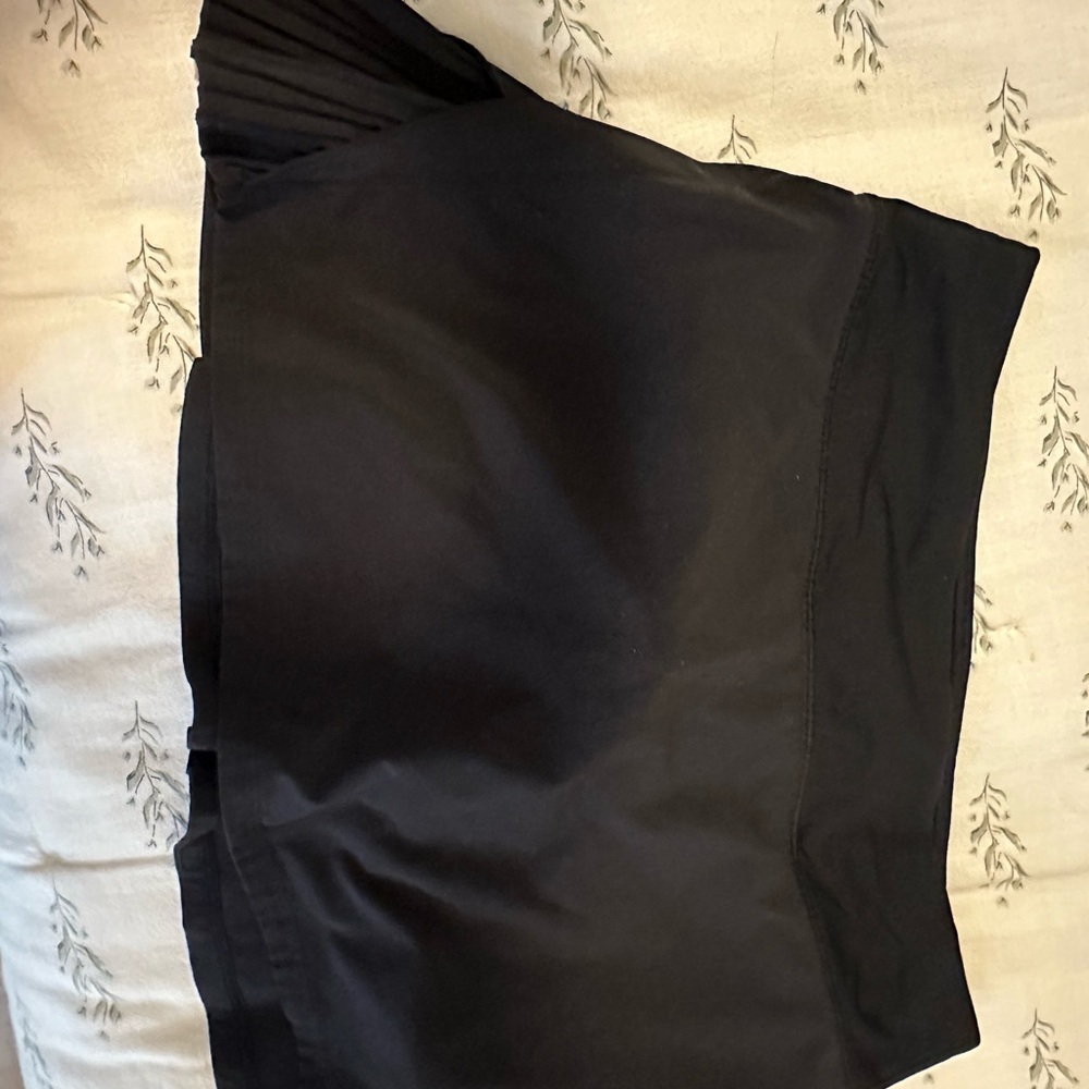 Black lululemon Skirt with Pleated Detail
